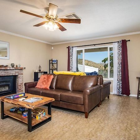 Peaceful Home With Nature Views & Trail Access Yucca Valley Extérieur photo