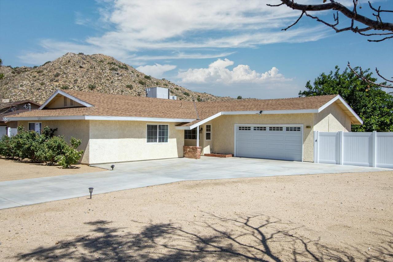 Peaceful Home With Nature Views & Trail Access Yucca Valley Extérieur photo